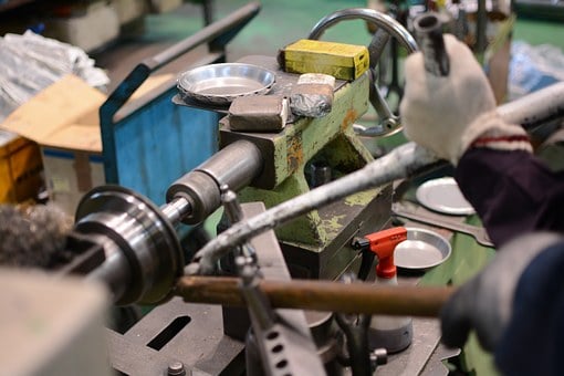 machine shop that uses manufacturing ERP for small business